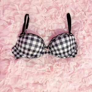 Victoria’s Secret ‘sexy little things’ plaid bra